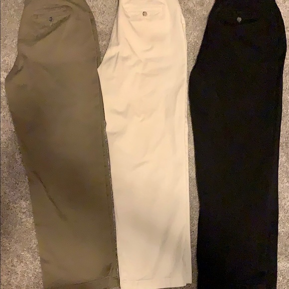 3 pair of Lee khaki pants - Picture 2 of 7